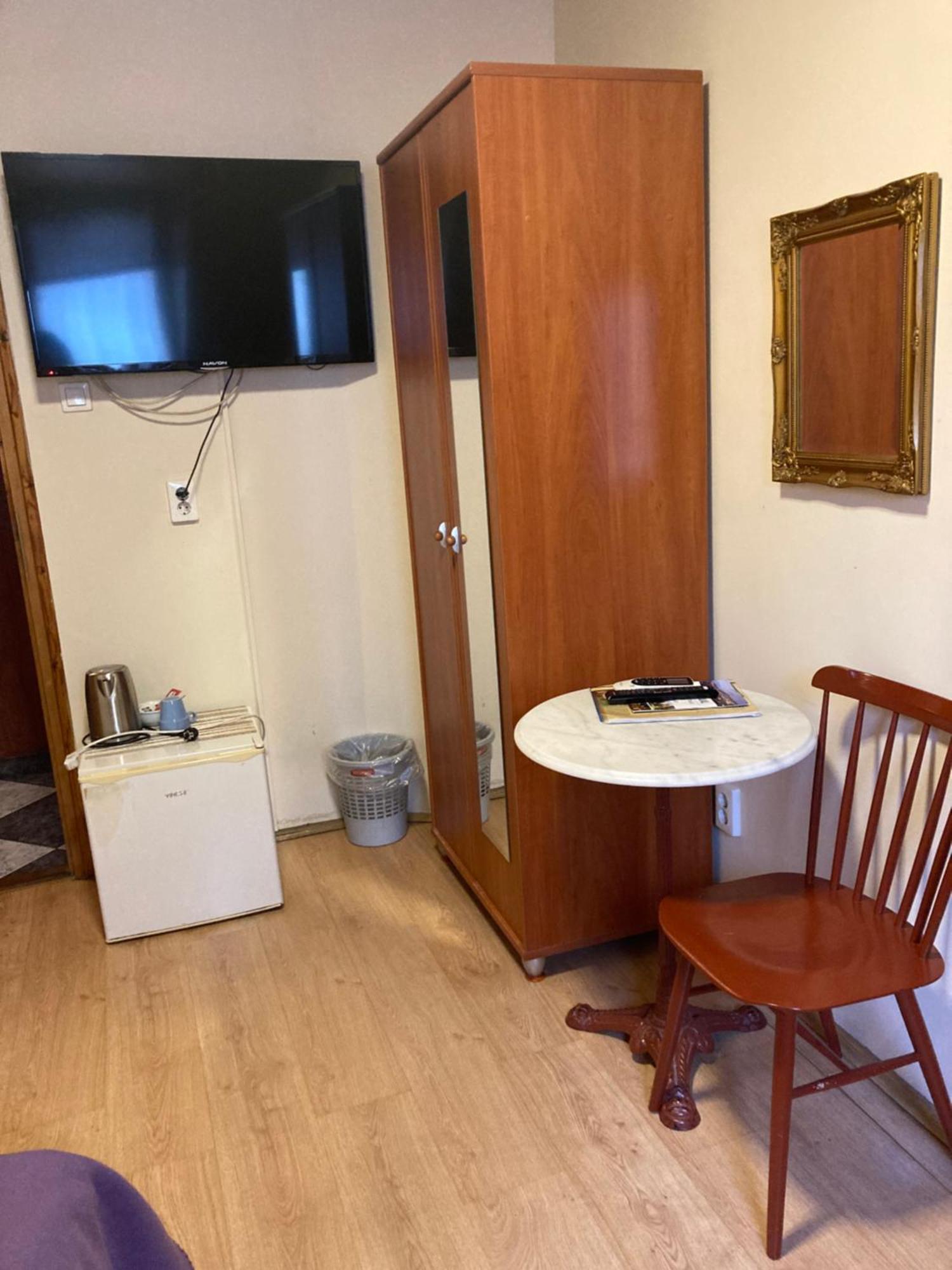 ペーチ Retro Panzio Bed & Breakfast エクステリア 写真